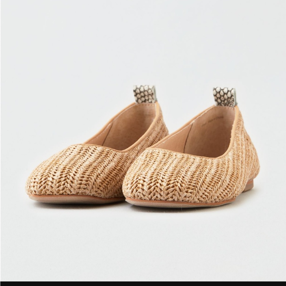 Dole vita Ozzie flat natural raffia weave size 9